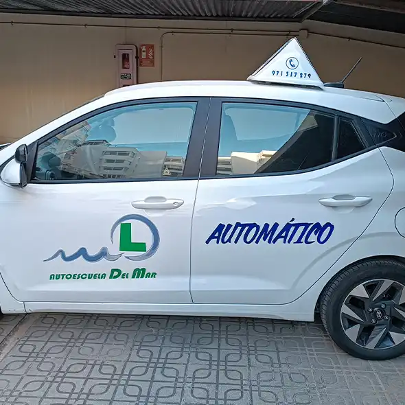 Vehículo de autoescuela